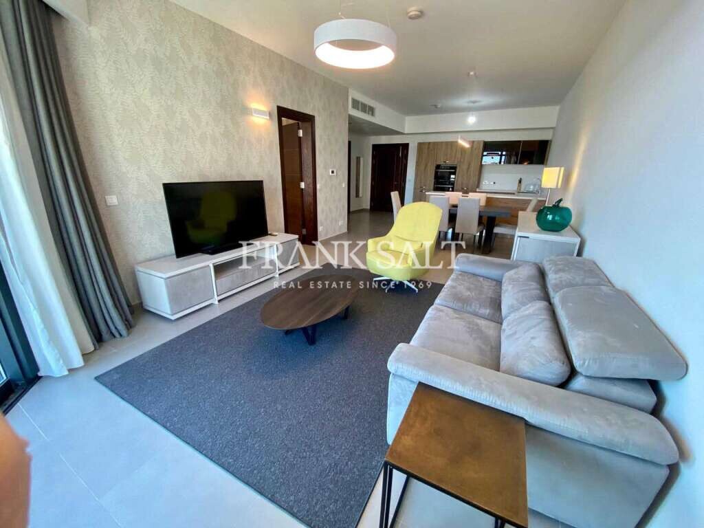 Квартира с 1 спальней в Сент-Джулианс, Мальта № 9431