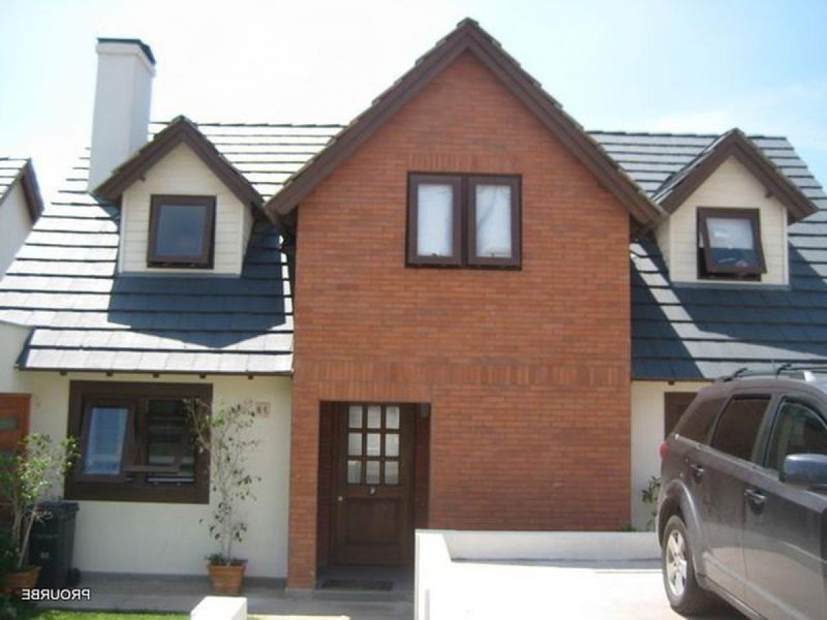 5 bedrooms House in Santiago, Chile No. 3280