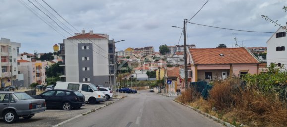 196m² Land in Corroios, Portugal No. 87117 8
