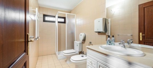 5 bedrooms House in Rendufe, Portugal No. 35722 12