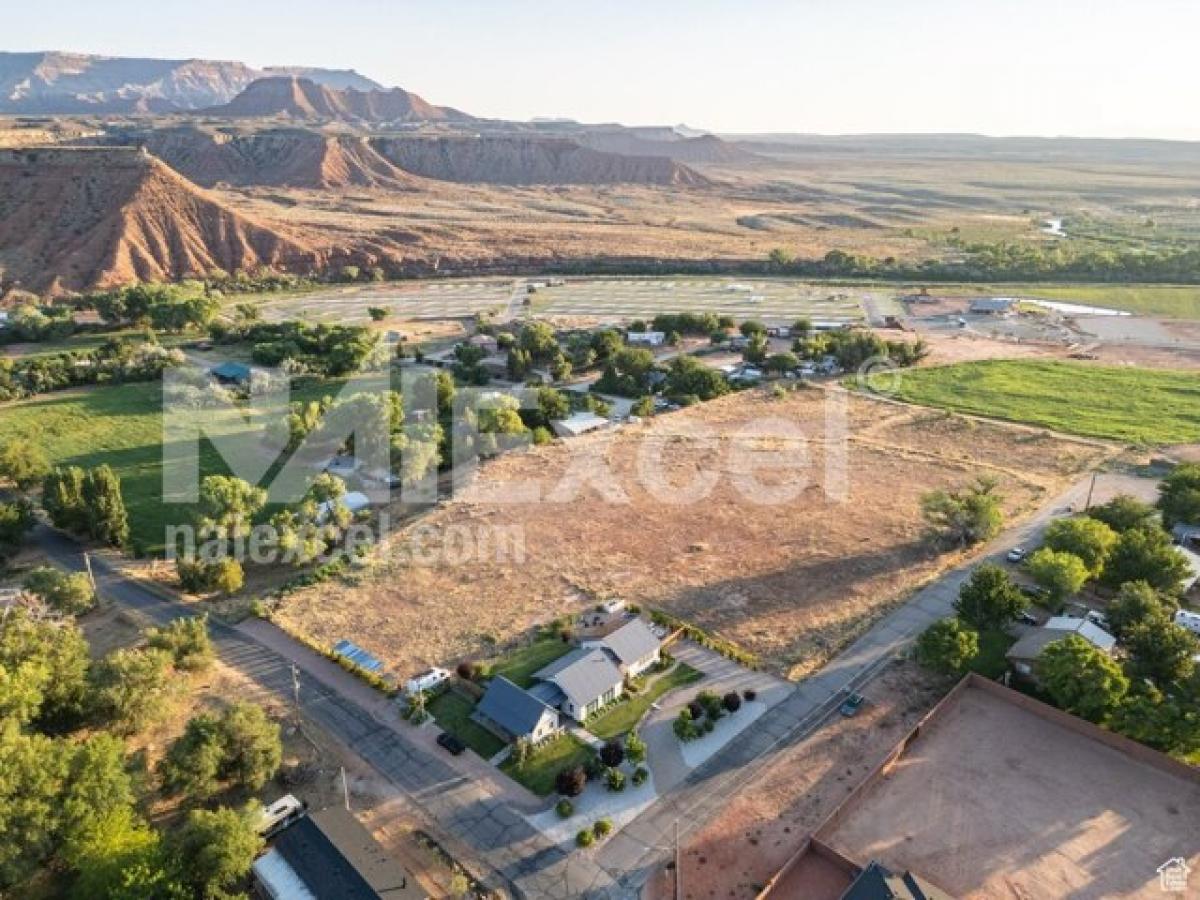  Land in Virgin, USA No. 490841