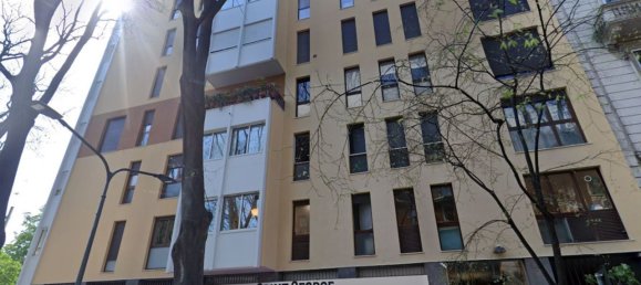 3 rooms Apartment in Milan, Italy No. 243155 3