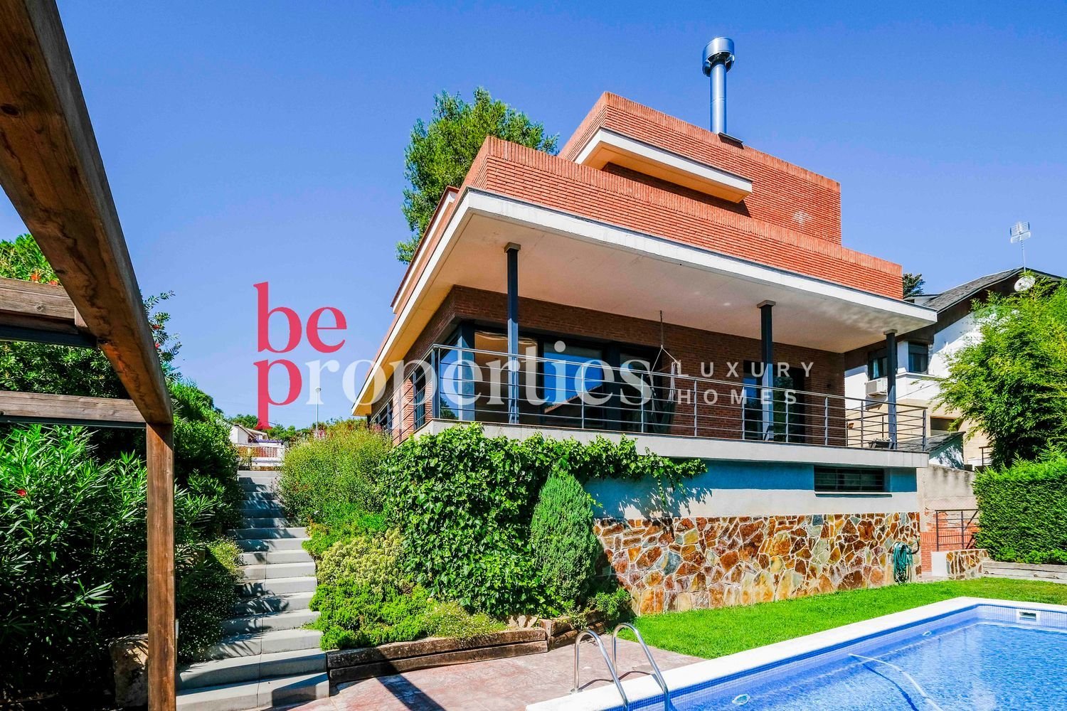 6 Schlafzimmer Haus in Sant Cugat Del Valles, Spain, Nr. 27535