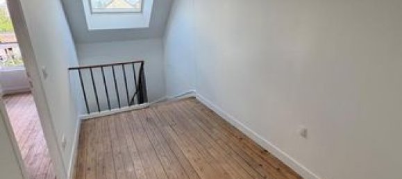 3 bedrooms House in Le Mans, France No. 313371 4