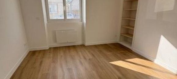 3 bedrooms House in Le Mans, France No. 313371 3