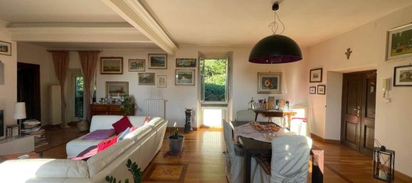 6 rooms Apartment in Viterbo, Italy No. 308920 4