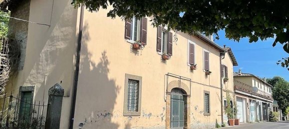 6 rooms Apartment in Viterbo, Italy No. 308920 40