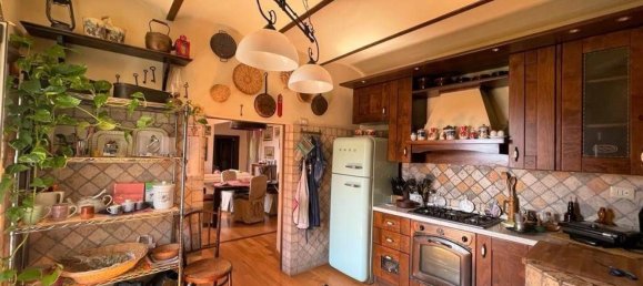 6 rooms Apartment in Viterbo, Italy No. 308920 19