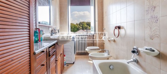 2 Schlafzimmer Wohnung in Cormano, Italy, Nr. 361504 28