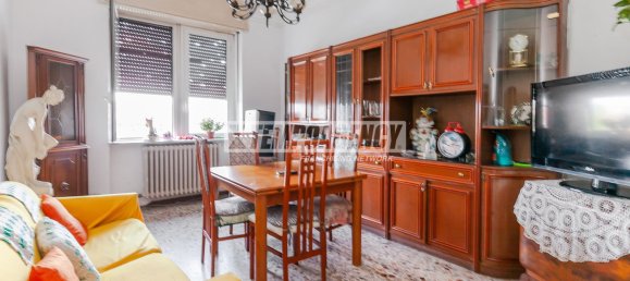 2 Schlafzimmer Wohnung in Cormano, Italy, Nr. 361504 7