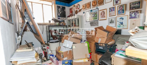 2 Schlafzimmer Wohnung in Cormano, Italy, Nr. 361504 38