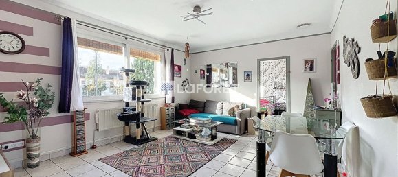 3 bedrooms House in Saint-Cyr-l'Ecole, France No. 164093 6