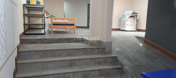 Laden in Birkirkara, Malta 315m², Nr. 13352 4