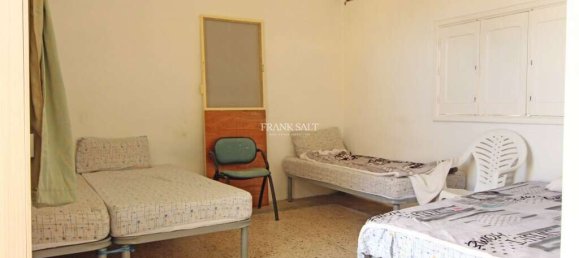 3 bedrooms Townhouse in Marsa, Malta No. 11038 4