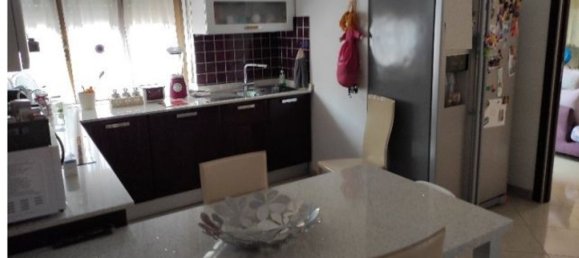 3 rooms Apartment in Sesto San Giovanni, Italy No. 13911 9