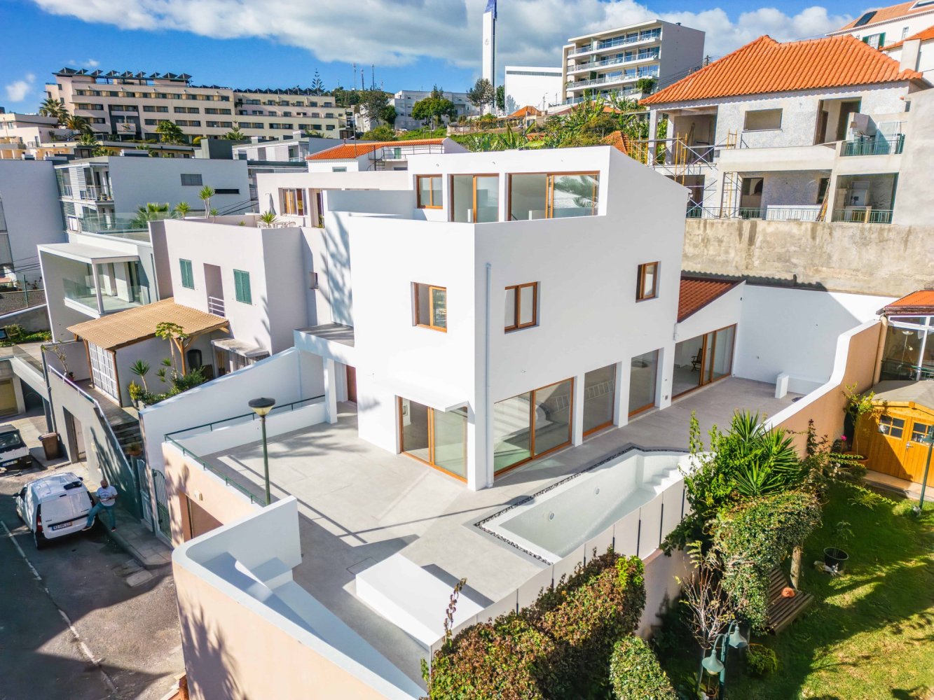 Villa de 3 dormitorios en Funchal, Portugal No. 184311