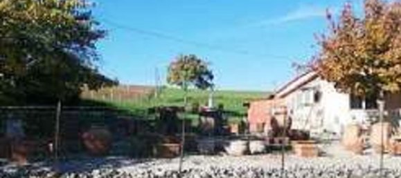 884m² Commercial property in Terre Roveresche, Italy No. 308108 7