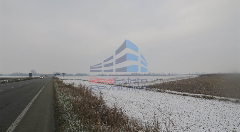 1 room Land in Casalino, Italy No. 108561