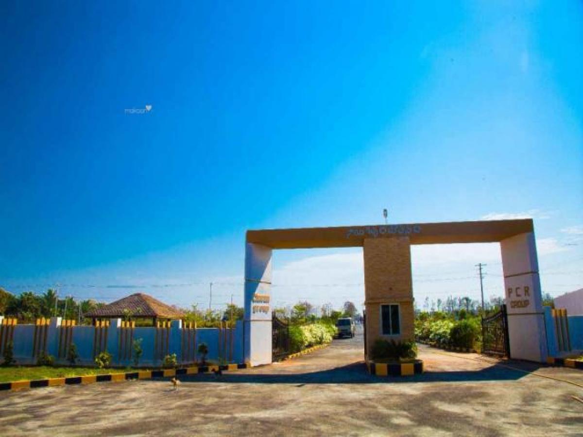  Land in Visakhapatnam, India No. 40699