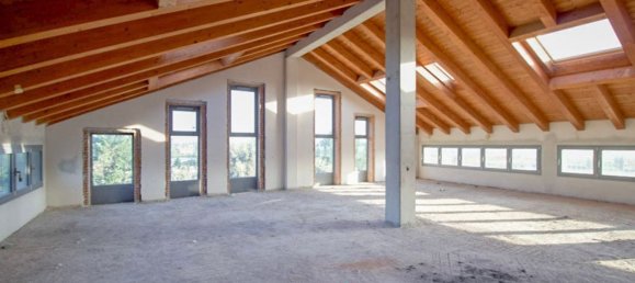 115m² Commercial property in Savignano sul Rubicone, Italy No. 123503 8