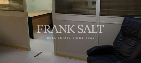 141m² Office in Gudja, Malta No. 12240 2