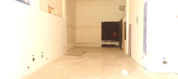 Gewerbliche Immobilie in Sciacca, Italy 80m², Nr. 127512 3