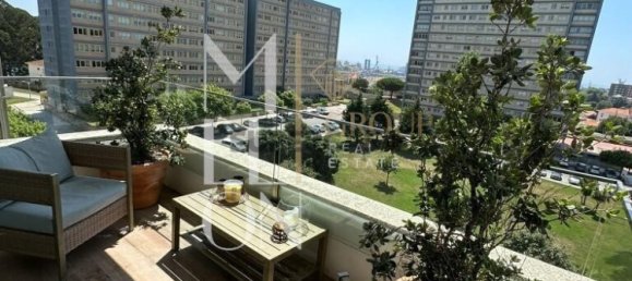 4 Schlafzimmer Doppelhaus in Matosinhos, Portugal, Nr. 209386 2