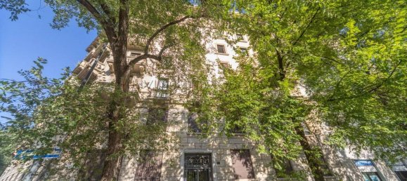 2 bedrooms Apartment in Milan, Italy No. 272606 20