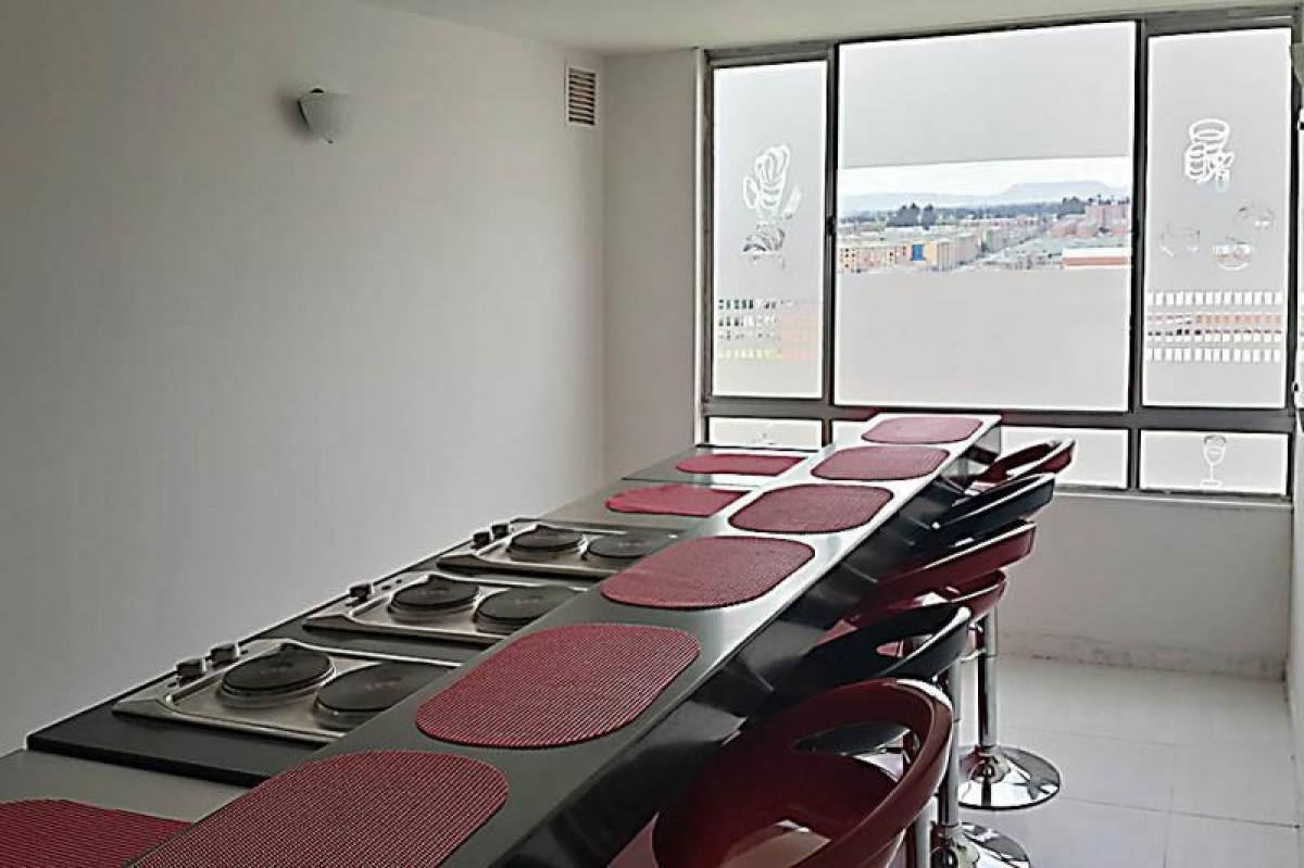 2 bedrooms House in Bogota, Colombia No. 14113