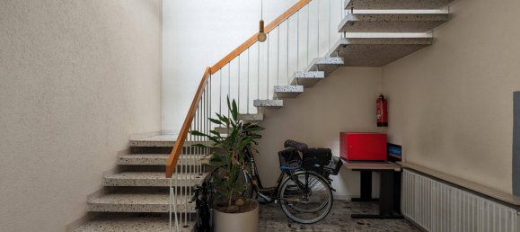 Здание с 9 комнатами в Бад-Дюркхайм, Германия № 292385 10