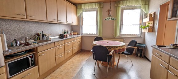 Здание с 9 комнатами в Бад-Дюркхайм, Германия № 292385 13