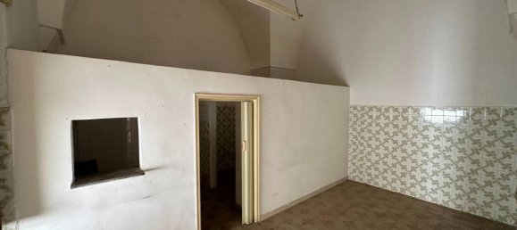 3 rooms House in Ugento, Italy No. 104844 4