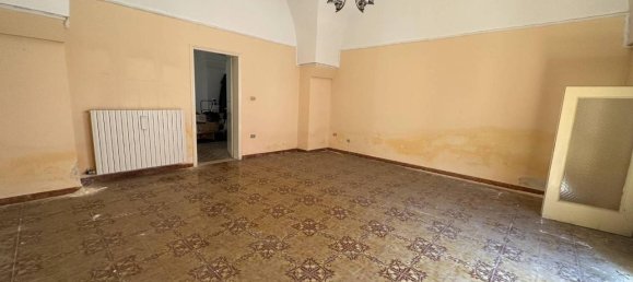 3 rooms House in Ugento, Italy No. 104844 11