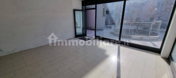 1-salle Propriété commerciale à Colico, Italy No. 2142 6