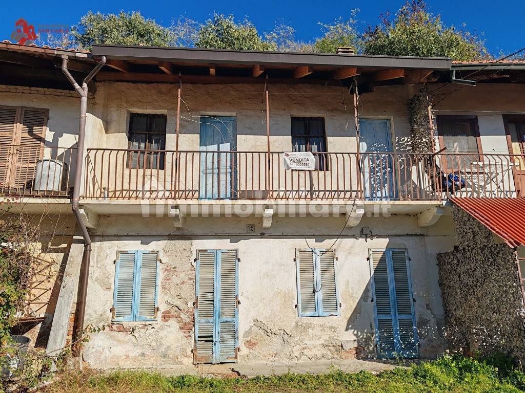 2 bedrooms House in Nole, Italy No. 90623