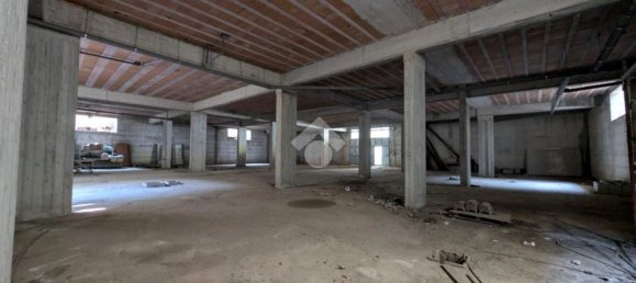 887m² Warehouse in San Felice a Cancello, Italy No. 335855 6