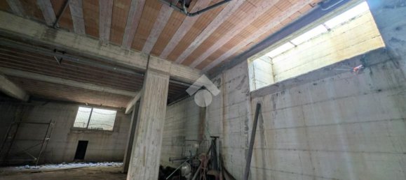 887m² Warehouse in San Felice a Cancello, Italy No. 335855 13