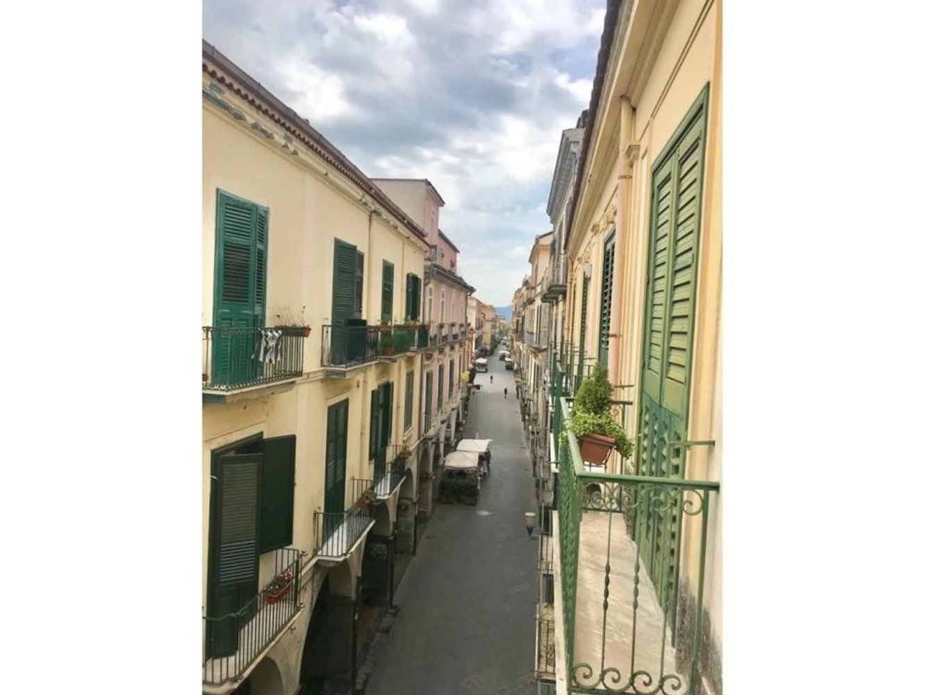 Apartamento de 5 habitaciónes en Cava de' Tirreni, Italy No. 133956