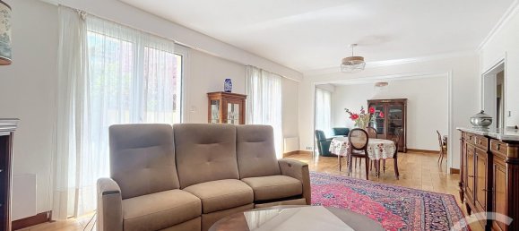 2 bedrooms Apartment in Chartres, France No. 240928 8