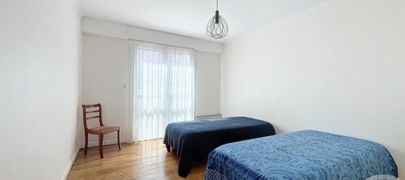 2 bedrooms Apartment in Chartres, France No. 240928 9