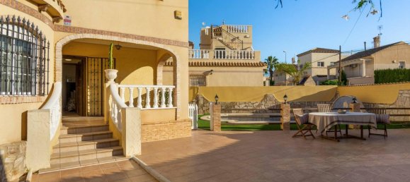 5 Schlafzimmer Haus in Alicante, Spain, Nr. 92318 5