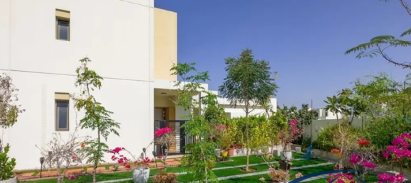 4 chambres Maison de ville à Town Square, UAE No. 8649 7