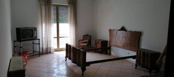 5 rooms House in Randazzo, Italy No. 71984 6