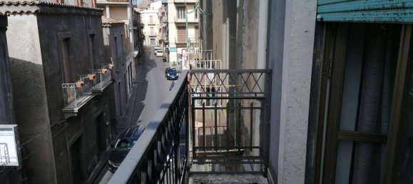 5 rooms House in Randazzo, Italy No. 71984 8