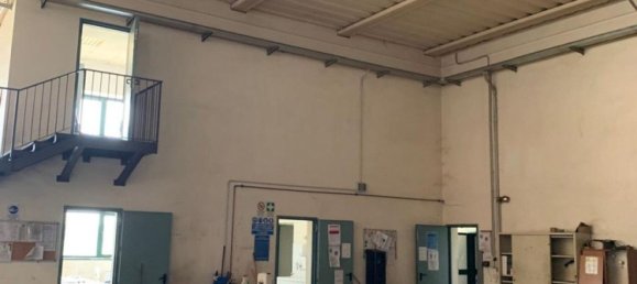 Склад 3270м² в Камподарсего, Италия № 322336 6