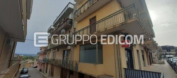 3غرفة شقة في Floridia, Italy رقم 40577 8