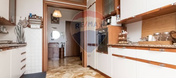 3 chambres Appartement à Genoa, Italy No. 262184 14