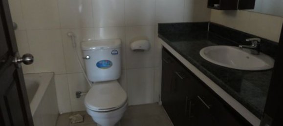 3 bedrooms Apartment in Tay Ho, Vietnam No. 4823 10