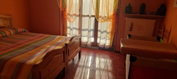 2 bedrooms Apartment in Alessandria, Italy No. 50833 3