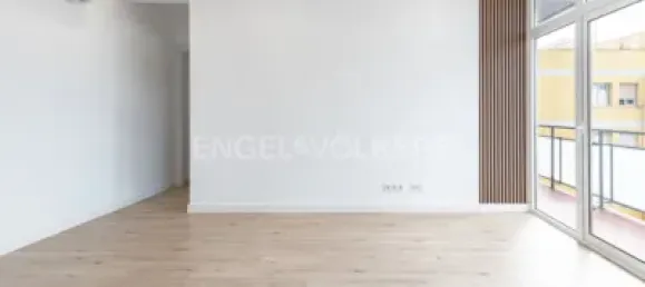 3 Schlafzimmer Penthouse in Sant Marti, Spain, Nr. 174910 11